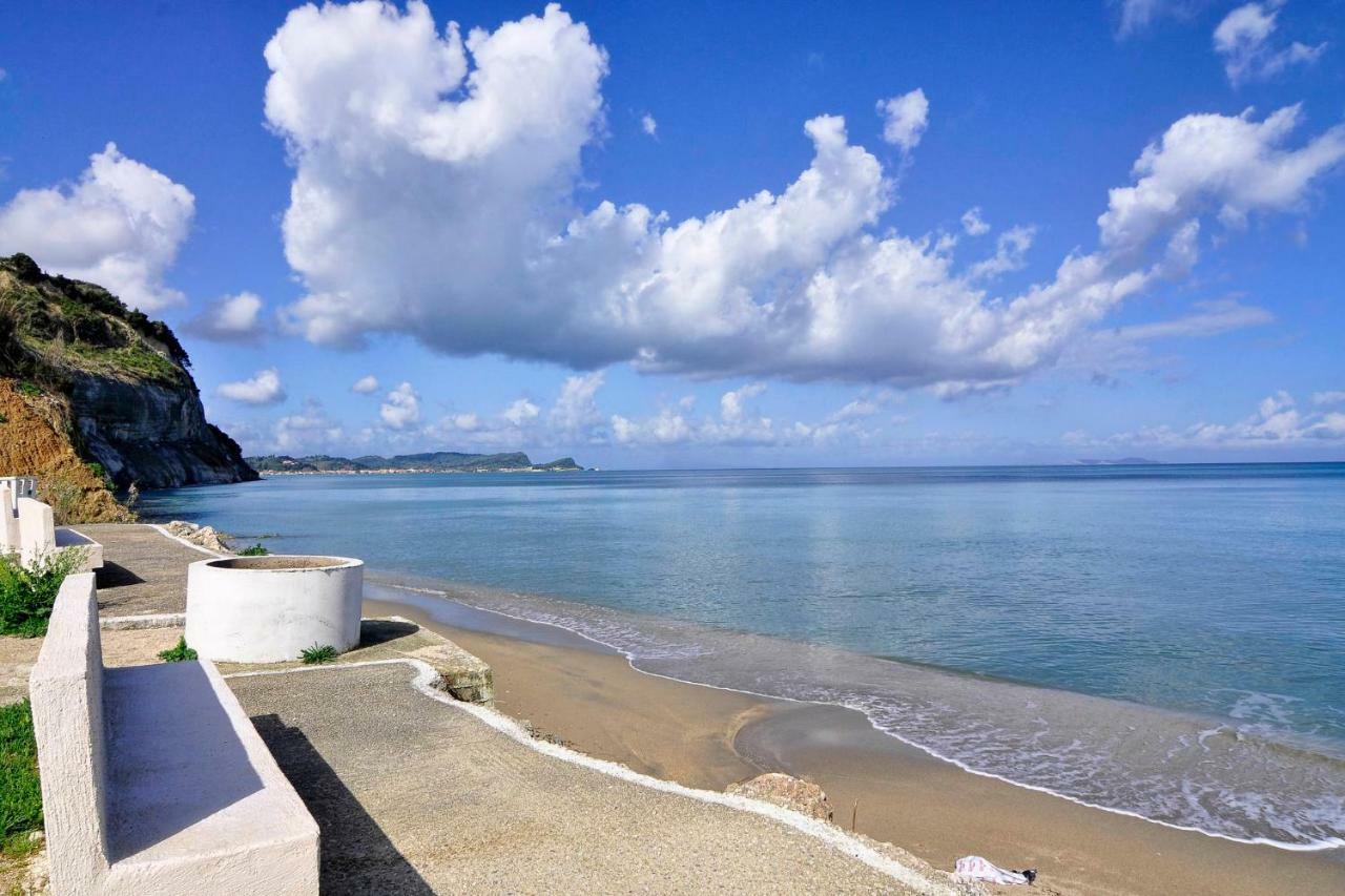 Darmanin 2 Gyalos Corfu * Astrakeri
